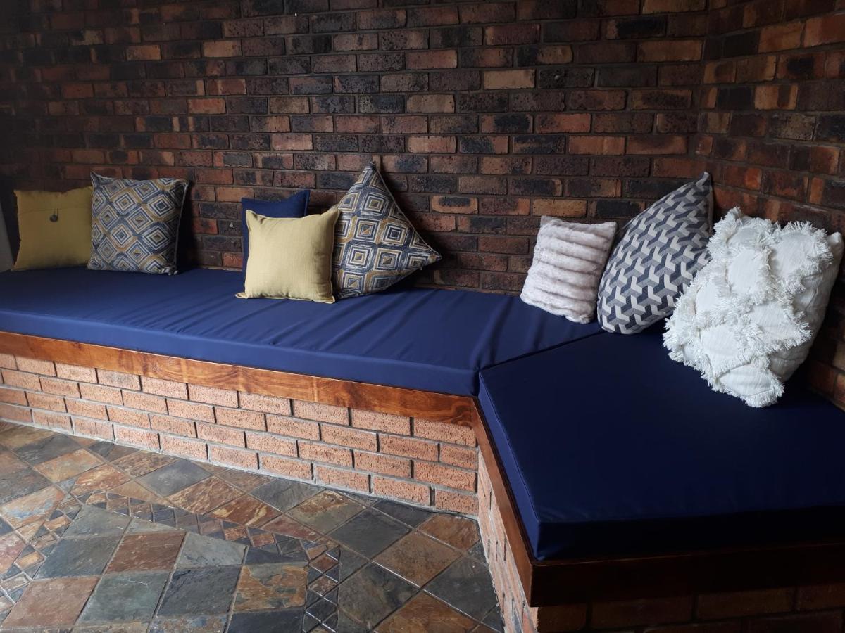 Blue Sea Guest House Източен Лондон Екстериор снимка