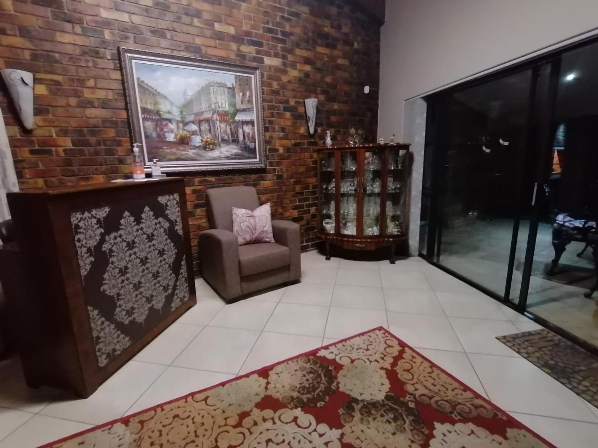 Blue Sea Guest House Източен Лондон Екстериор снимка