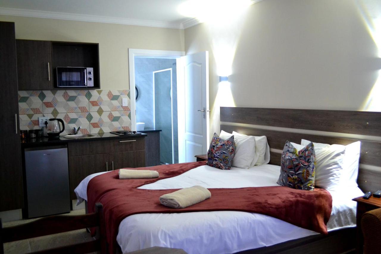 Blue Sea Guest House Източен Лондон Екстериор снимка