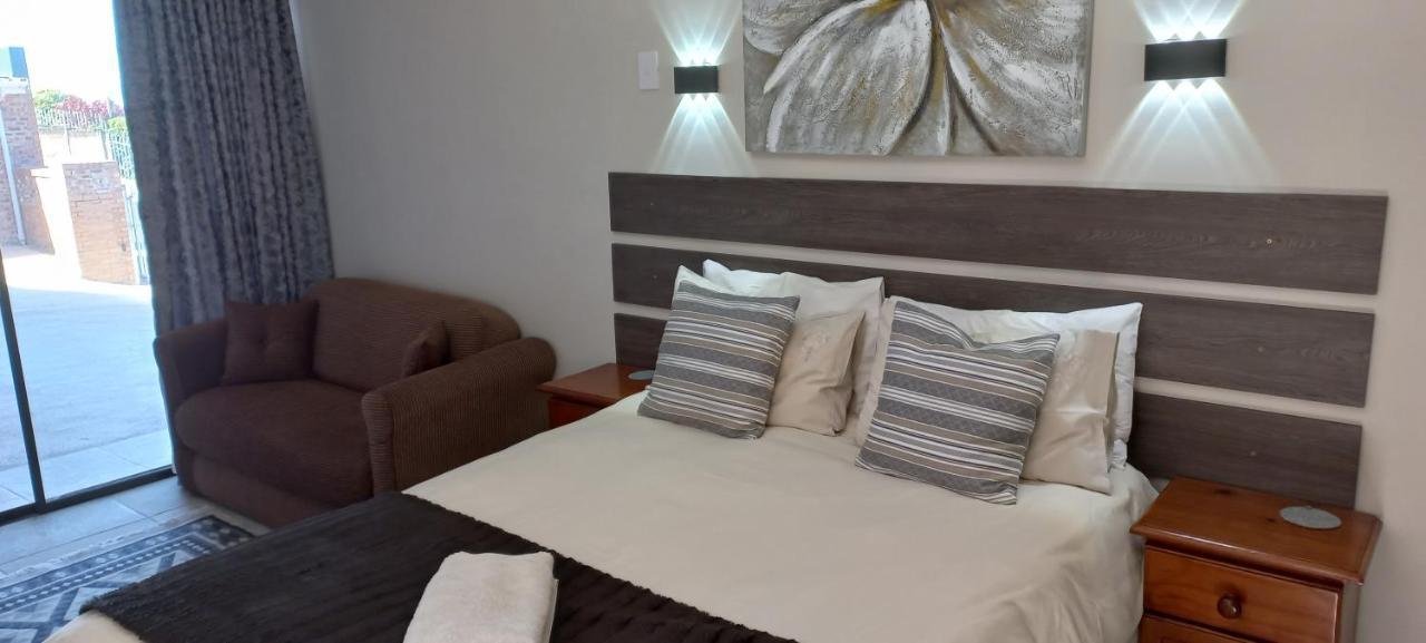 Blue Sea Guest House Източен Лондон Екстериор снимка